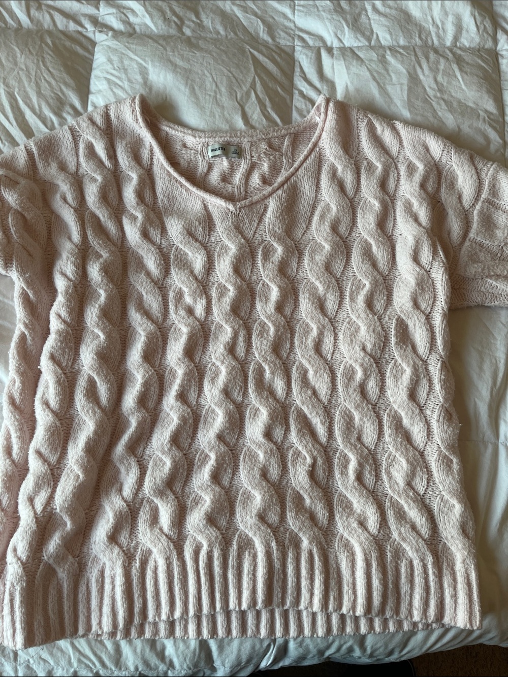 Holster chunky oversized Light Pink Cable Knit V-Neck Sweater - Women